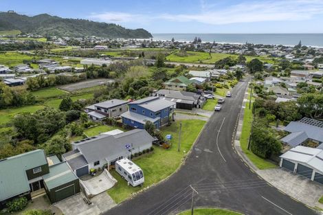 Photo of property in 1 Farm Road, Waihi Beach, 3611