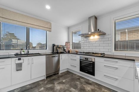 Photo of property in 24 Murray Ward Drive, Te Kauwhata, 3710