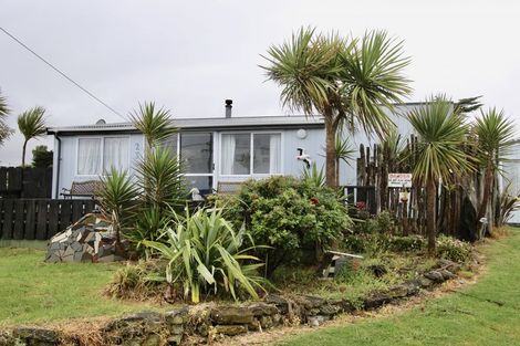 Photo of property in 23 Nash Parade, Foxton Beach, Foxton, 4815