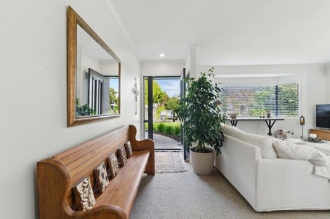 Photo of property in 52 Highfields Drive, Katikati, 3129