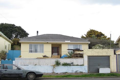 Photo of property in 87 Hine Street, New Plymouth, 4310