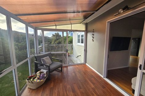 Photo of property in 28 The Drive, Tawa, Wellington, 5028