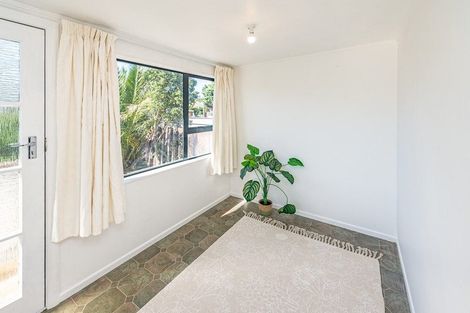 Photo of property in 12 Matai Street, Castlecliff, Whanganui, 4501