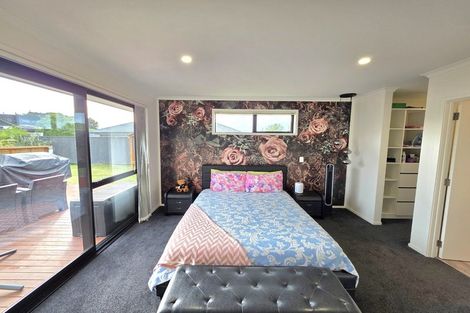 Photo of property in 35 Keene Drive, Bell Block, New Plymouth, 4312