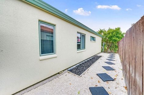 Photo of property in 11c Sturges Road, Henderson, Auckland, 0612