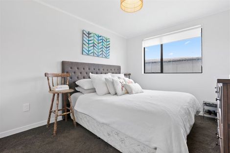 Photo of property in 2/26 Landscape Road, Papatoetoe, Auckland, 2025