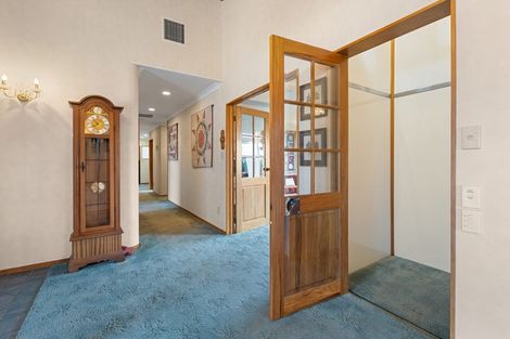 Photo of property in 3 Fairfax Terrace, Frankleigh Park, New Plymouth, 4310