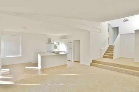 Photo of property in 192 Henderson Valley Road, Henderson, Auckland, 0612