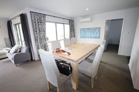 Photo of property in 32 Excelsa Place, Papamoa Beach, Papamoa, 3118