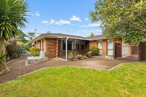 Photo of property in 86 Carnoustie Drive, Wattle Downs, Auckland, 2103