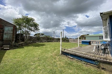 Photo of property in 42 West Coast Road, Te Kopuru, 0371