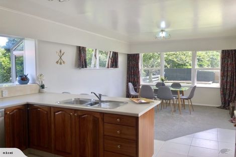 Photo of property in 15 Salas Place, Papakura, 2110