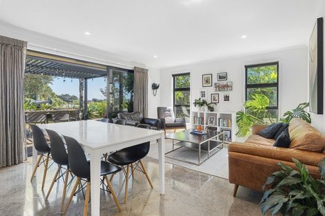 Photo of property in 5 Cessna Lane, Glen Avon, New Plymouth, 4312