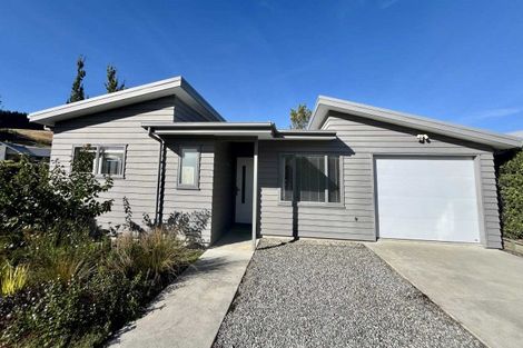 Photo of property in 1 Kakapo Court, Wanaka, 9305