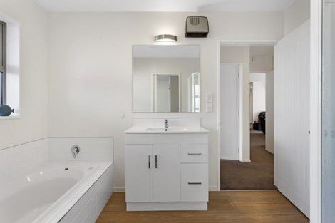 Photo of property in 40 Huntingdon Drive, Rangiora, 7400