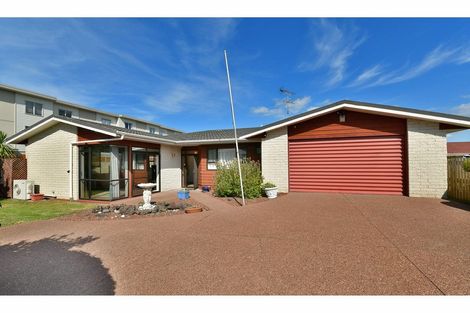 Photo of property in 6b Moenui Avenue, Orewa, 0931