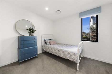 Photo of property in 70 Te Oneroa Way, Long Bay, Auckland, 0630