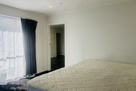 Photo of property in 61 Powrie Street, Glenfield, Auckland, 0629