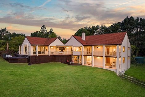 Photo of property in 27 Warman Road, Okura, Auckland, 0792