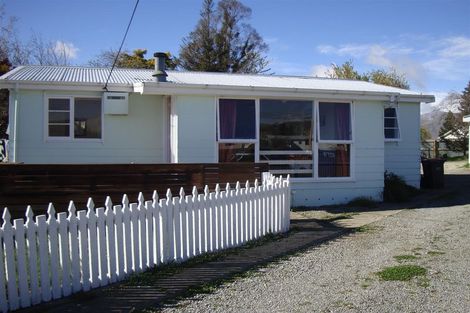 Photo of property in 10 Simons Street, Twizel, 7901