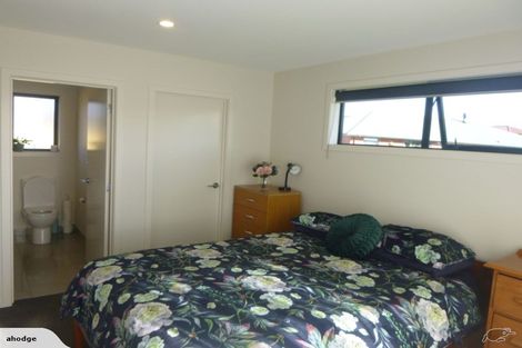 Photo of property in 14 Hebbard Court, Albert Town, Wanaka, 9305