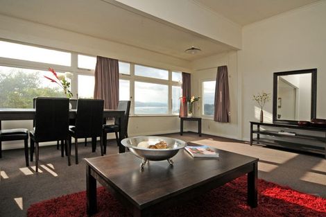 Photo of property in 15 Connaught Terrace, Brooklyn, Wellington, 6021