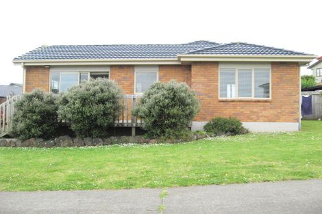 Photo of property in 27 Cyclamen Road, Mangere, Auckland, 2022
