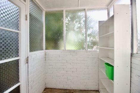 Photo of property in 3b Lake Pupuke Drive, Takapuna, Auckland, 0622