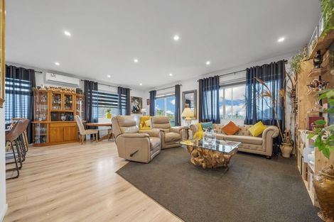 Photo of property in 4 Peter Bourne Drive, Pokeno, 2402