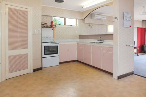 Photo of property in 18 Hulke Street, Foxton, 4814