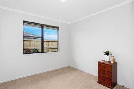 Photo of property in 60 Puhirake Crescent, Pyes Pa, Tauranga, 3112