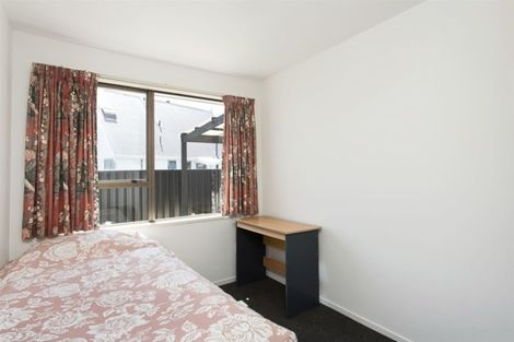 Photo of property in 15 Te Maru Place, Redwood, Christchurch, 8051