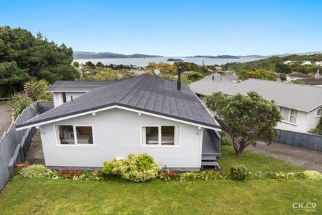 Photo of property in 224 Dowse Drive, Maungaraki, Lower Hutt, 5010