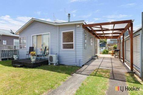 Photo of property in 51 Beach Road, Waihi Beach, 3611