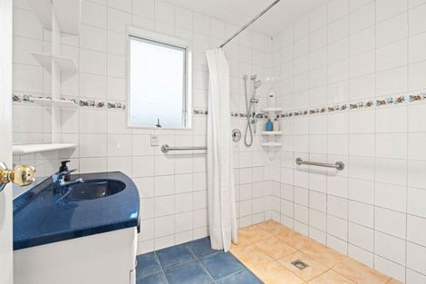 Photo of property in 6 Arundel Place, Springvale, Whanganui, 4501