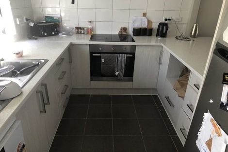 Photo of property in 59b Seaview Road, Marfell, New Plymouth, 4310