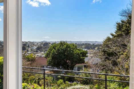Photo of property in 75a Oceanview Road, Mount Maunganui, 3116