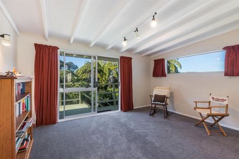 Photo of property in 25 Rondane Place, Tirohanga, Lower Hutt, 5010