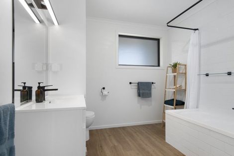 Photo of property in 2 Stingray Drive, Omokoroa, 3114