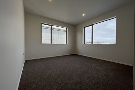 Photo of property in 8 Hoia Street, Papakura, 2110