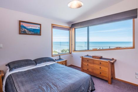 Photo of property in 115 The Parade, Paekakariki, 5034