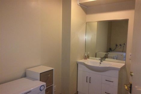 Photo of property in Courtenay Apartments, 409/120 Courtenay Place, Te Aro, Wellington, 6011
