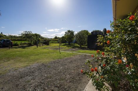 Photo of property in 18 Library Road, Te Karaka, 4022