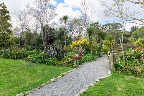 Photo of property in 21 Moonshine Valley Road, Aokautere, Palmerston North, 4471