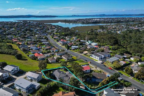 Photo of property in 44 West Harbour Drive, West Harbour, Auckland, 0618