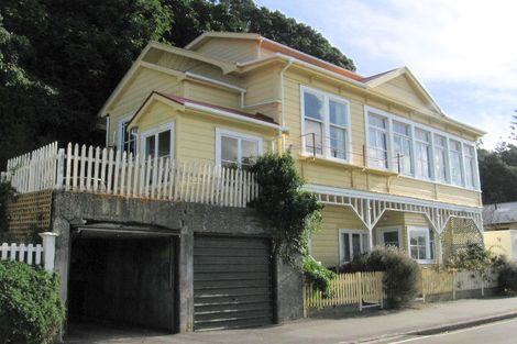 Photo of property in 391 Karaka Bay Road, Karaka Bays, Wellington, 6022