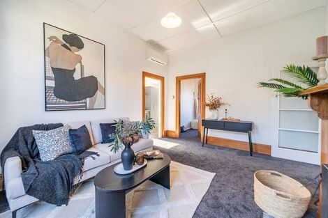 Photo of property in 35 Riddlers Crescent, Petone, Lower Hutt, 5012