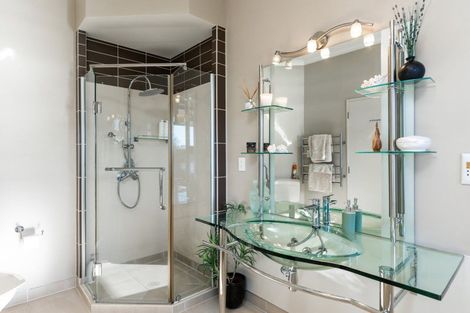 Photo of property in 8 Marina View, Waikawa, Picton, 7281