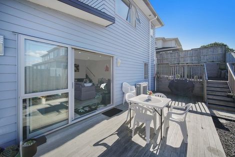 Photo of property in 11 Regis Park Drive, Pukekohe, 2120