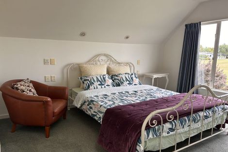Photo of property in 2/271 Memorial Avenue, Burnside, Christchurch, 8053
